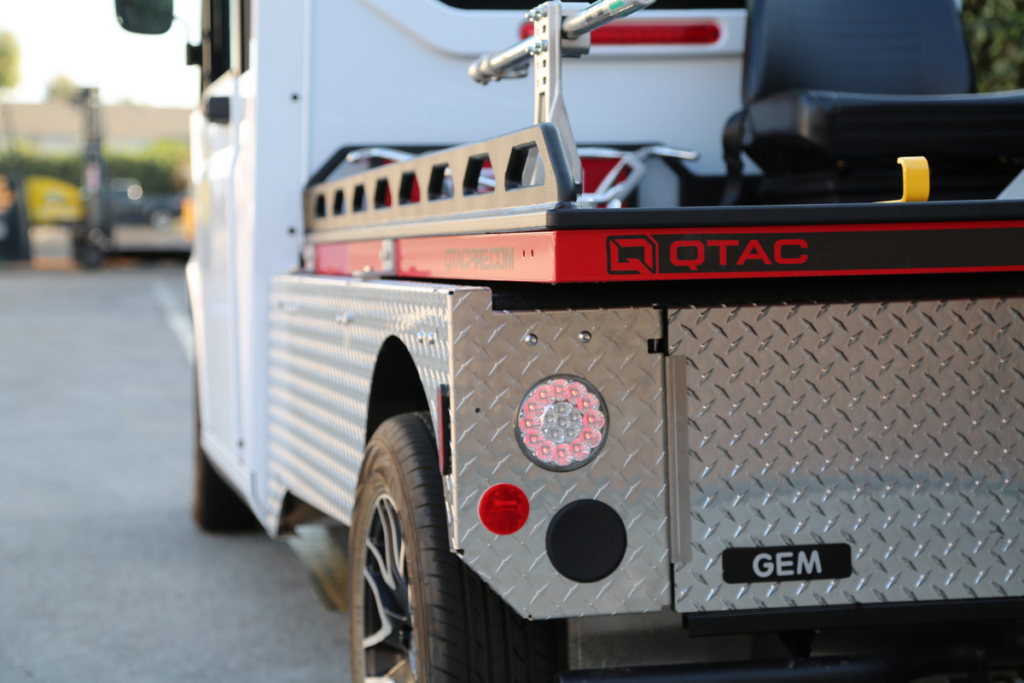 GEM-Ambulance-EMS-Detail-Rear-Skid-QTAC